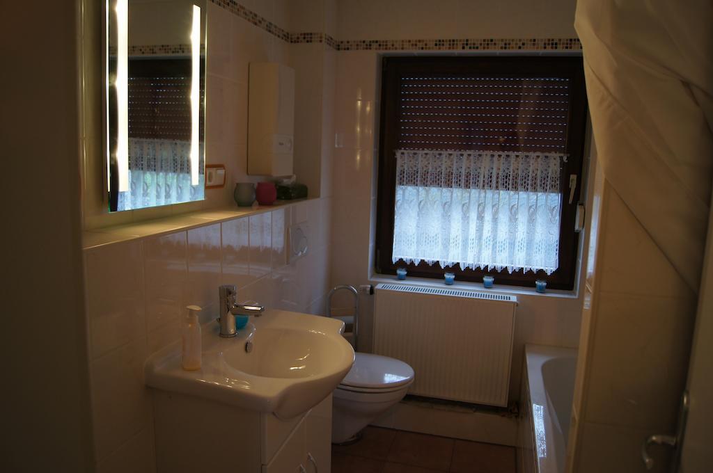 Ferienwohnung Bergisch Land Wermelskirchen Habitación foto